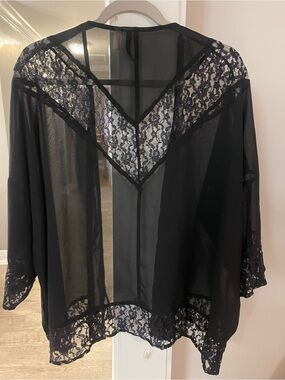 new directions Black Sheer Lace Kimono Robe